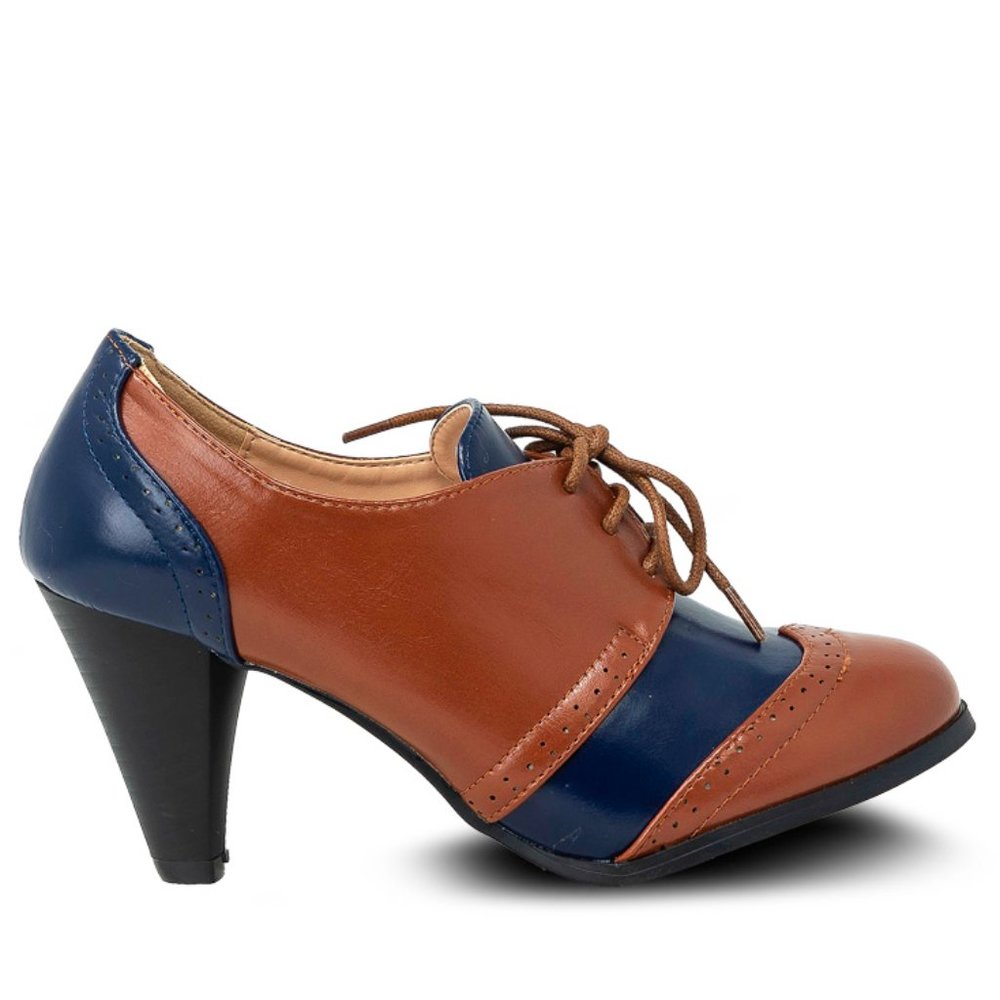 Chase & Chloe Women's Classic Lace Up Kitten Mid-Heel Round Toe Oxfords